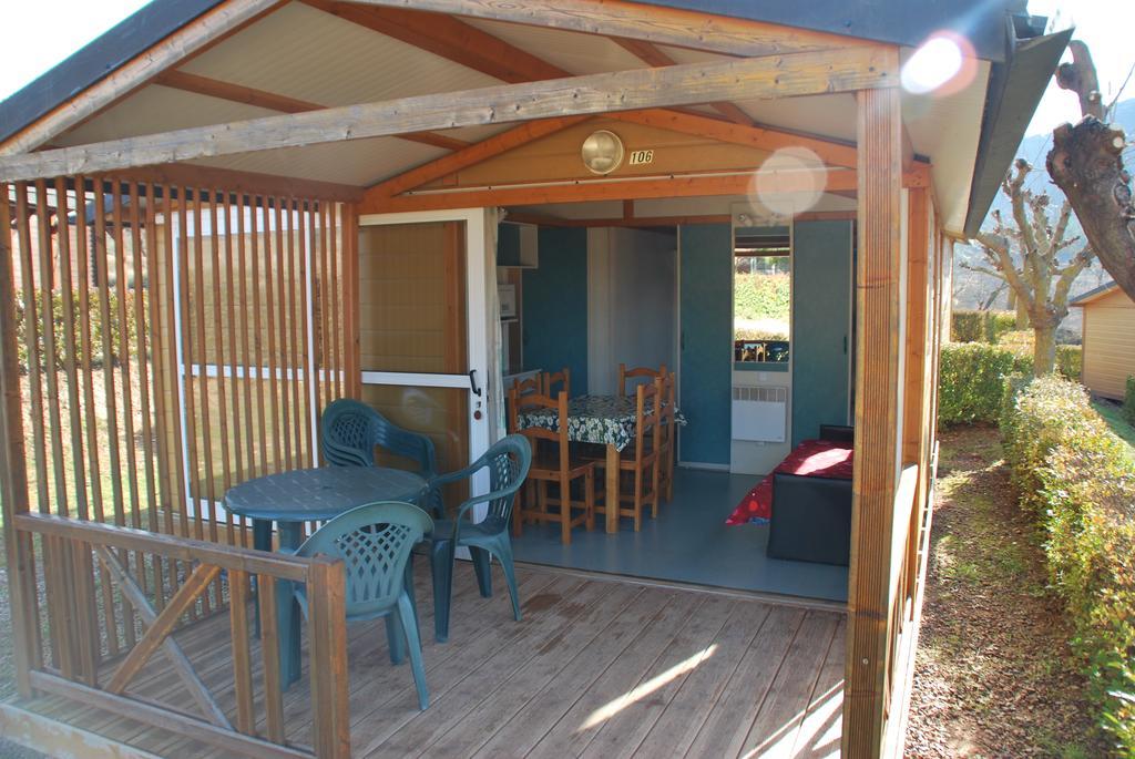 Montsant Park Camping & Bungalow Ulldemolins Δωμάτιο φωτογραφία