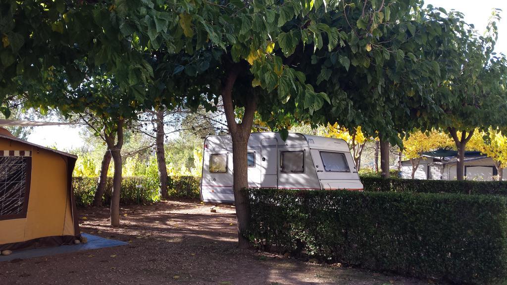 Montsant Park Camping & Bungalow Ulldemolins Εξωτερικό φωτογραφία